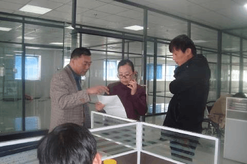 鄆城縣市場監(jiān)管局上門辦照 助力殘疾人電商創(chuàng)業(yè)駛?cè)肟燔嚨?></a></div>
<div   id=